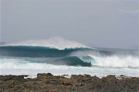 The Bubble (Hierro Right) Surf report and forecast